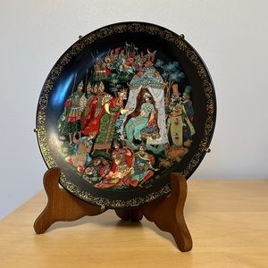 Vintage 1989 Russian Legends Collection - The Golden Cockerel Decorative Plate